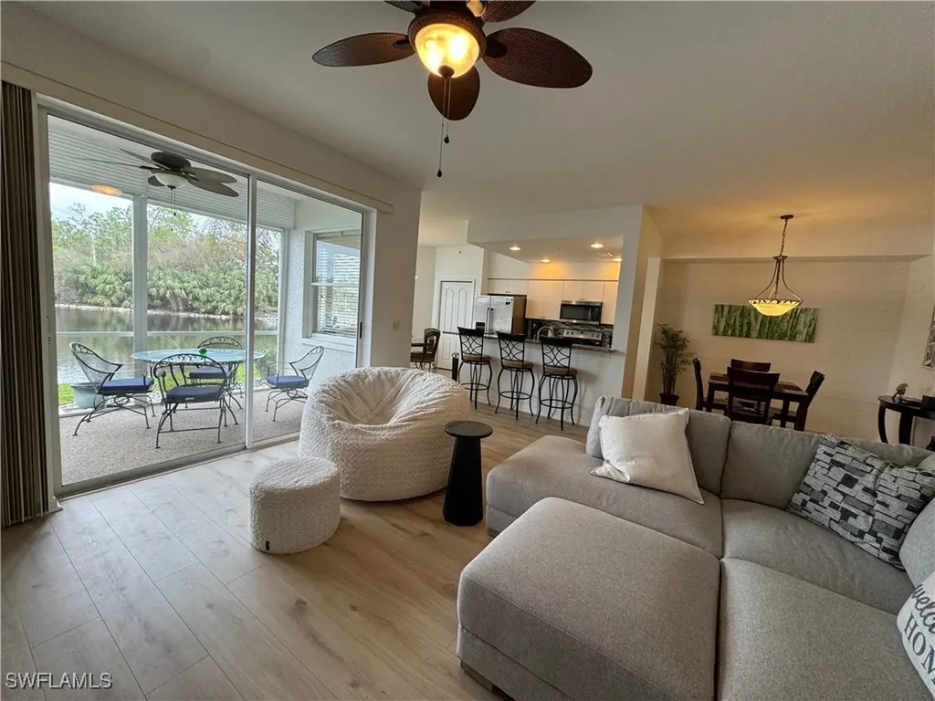 Naples FL, 7615 Arbor Lakes Court, Unit 413