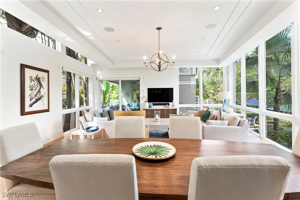 12 6th Street S Naples FL 34102