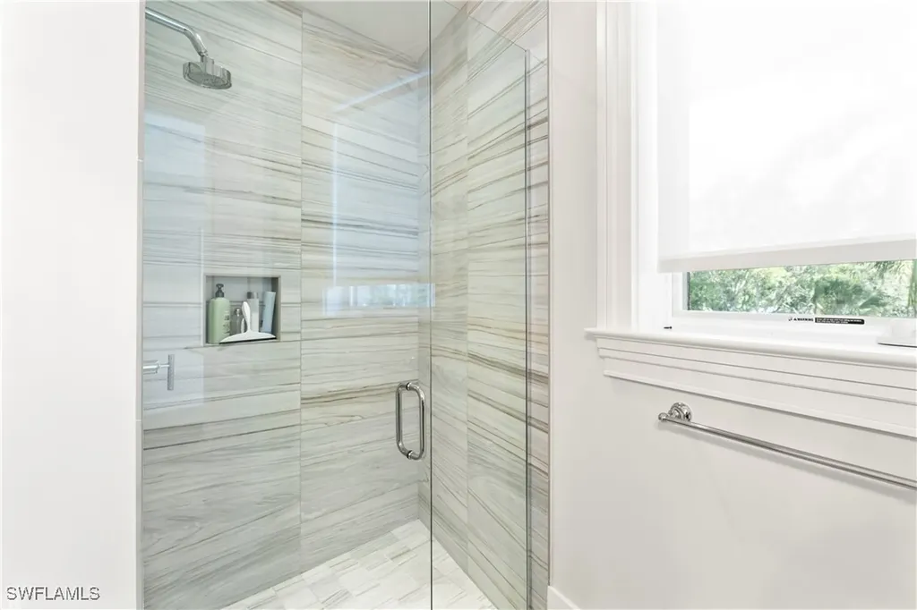 12 6th Street S Naples FL 34102