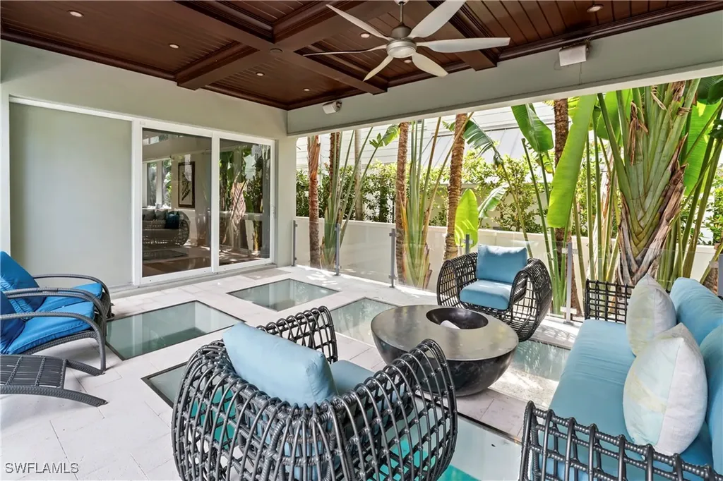 12 6th Street S Naples FL 34102