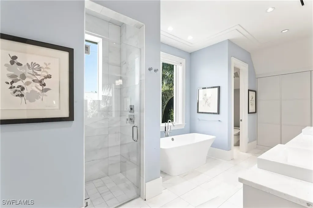12 6th Street S Naples FL 34102
