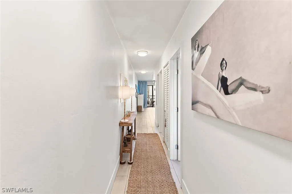 260 Southbay Drive Naples FL 34108