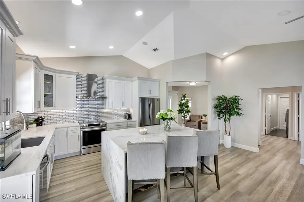 Naples FL, 5138 Kristin Court