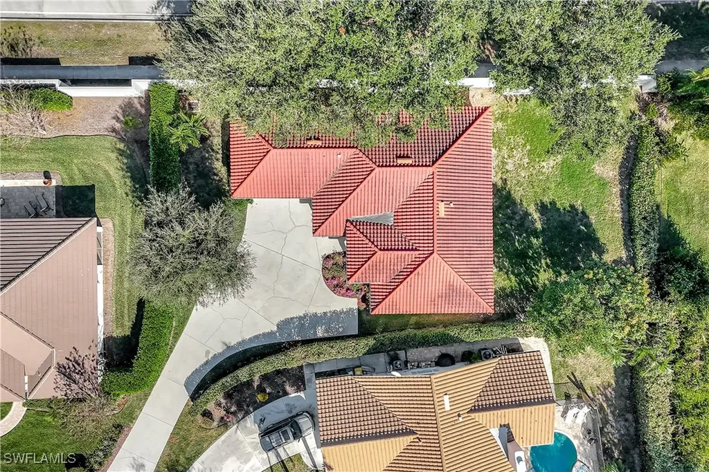 5138 Kristin Court Naples FL 34105