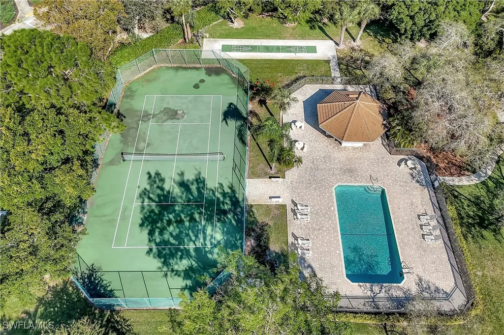 5138 Kristin Court Naples FL 34105
