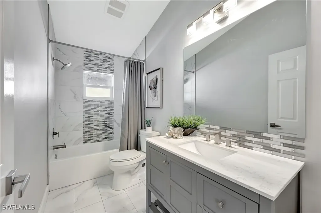 5138 Kristin Court Naples FL 34105