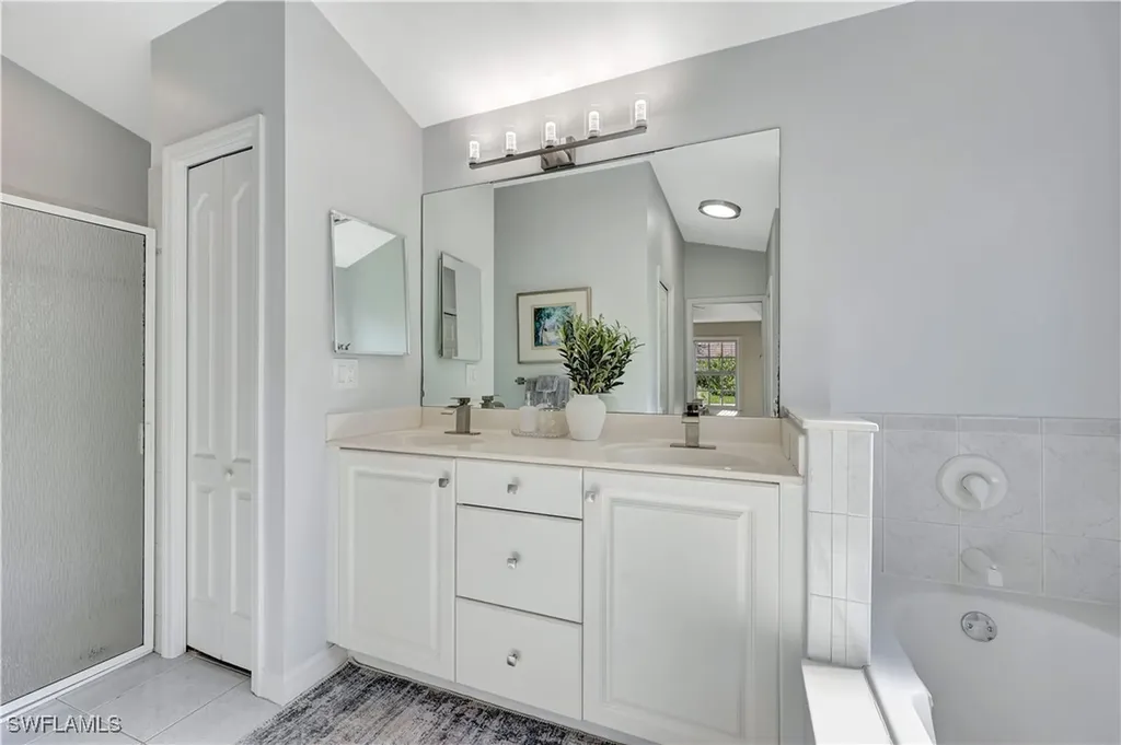 5138 Kristin Court Naples FL 34105