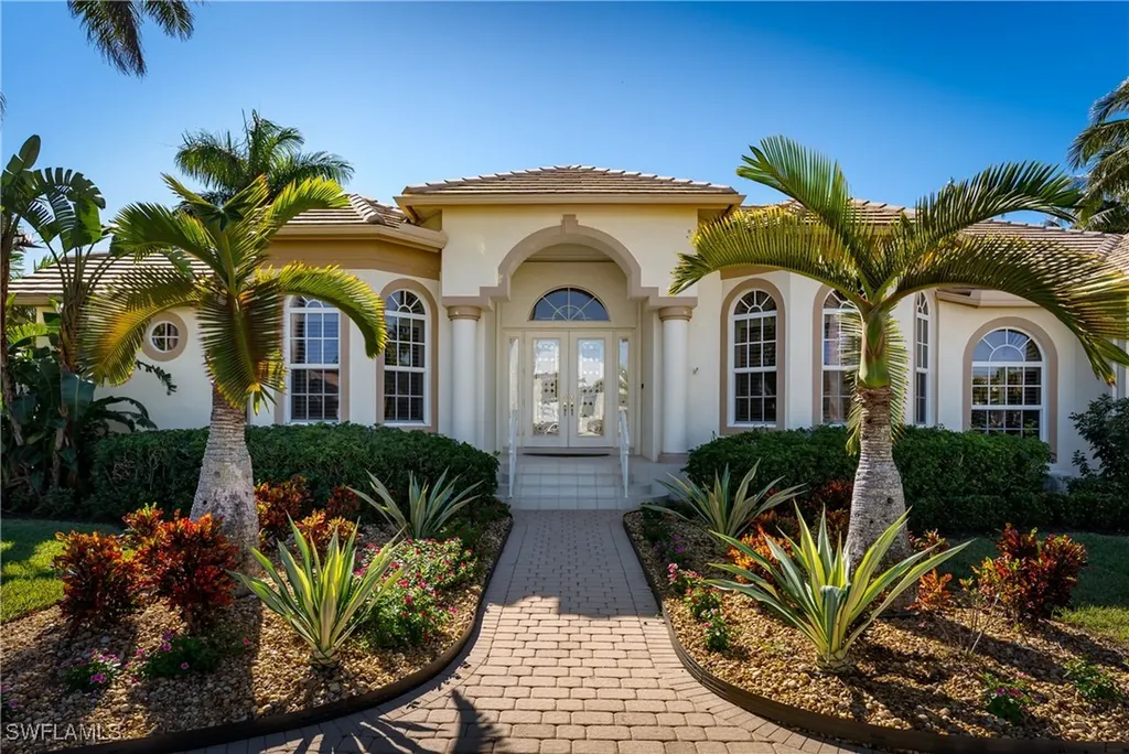 Marco Island FL, 1649 Mcilvaine Court
