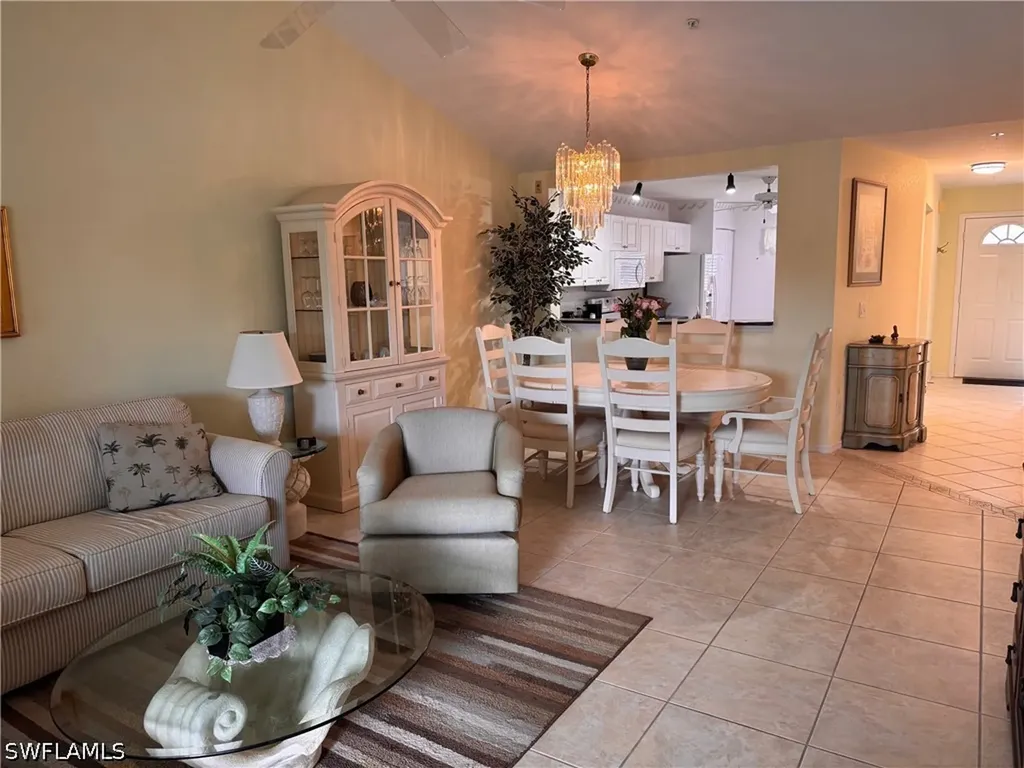 448 Gabriel Cir #3310 Gabriel Circle Naples FL 34104