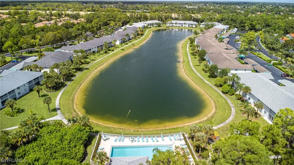 448 Gabriel Circle #3310 Gabriel Circle Naples FL 34104