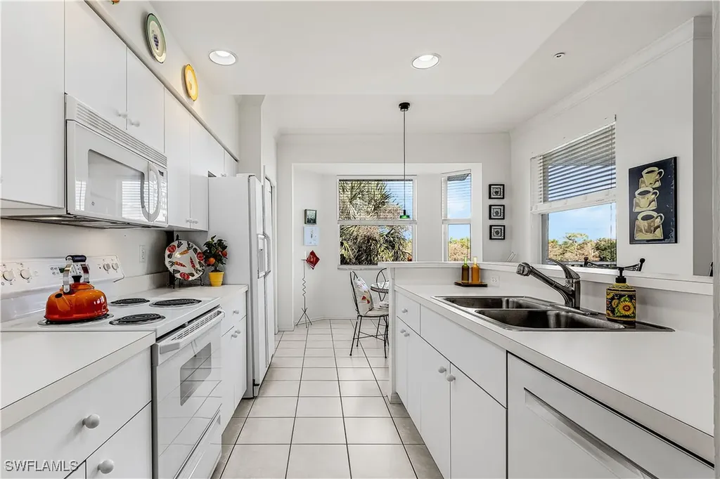 8505 Naples Heritage Drive Naples FL 34112