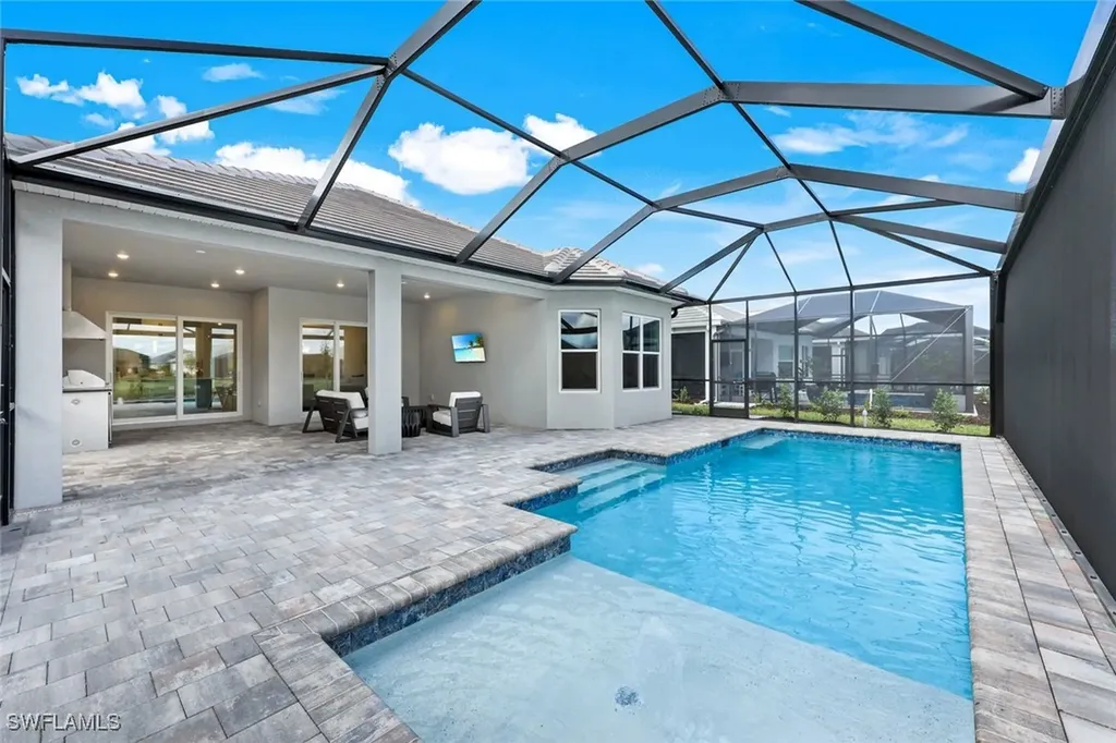 15804 Derna Street Naples FL 34114
