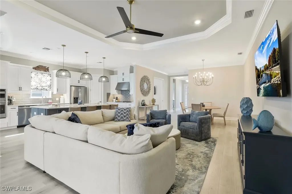 15804 Derna Street Naples FL 34114