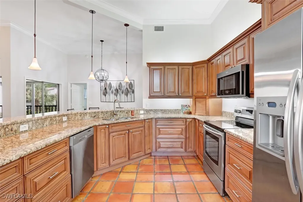 6535 Valen Way Naples FL 34108