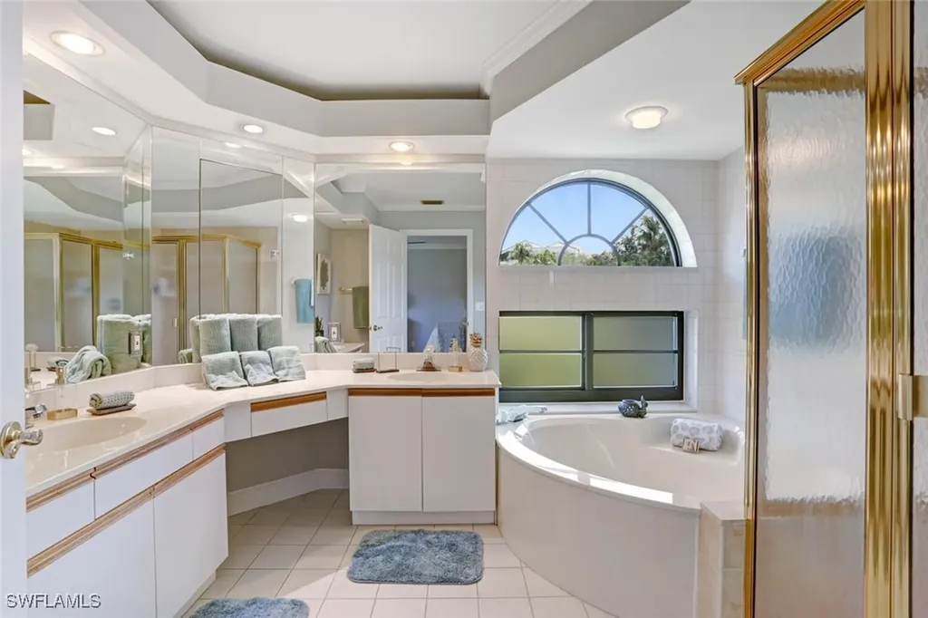 6535 Valen Way Naples FL 34108
