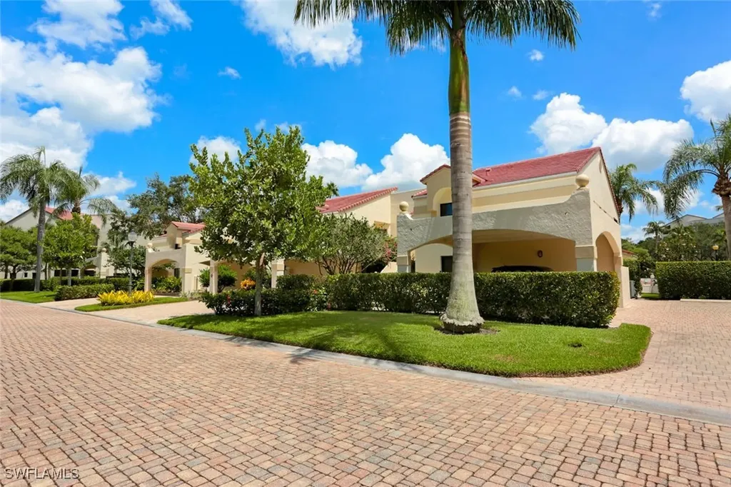 6535 Valen Way Naples FL 34108