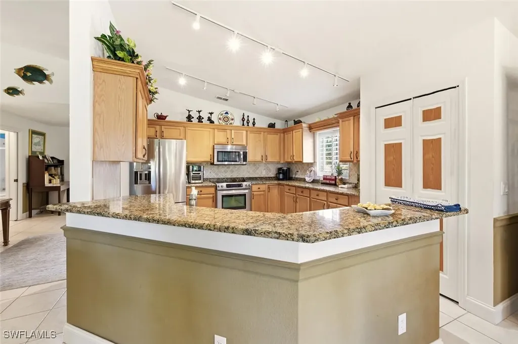 8401 Southbridge Drive Estero FL 33967