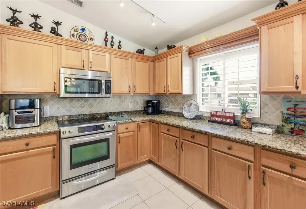 8401 Southbridge Drive Estero FL 33967