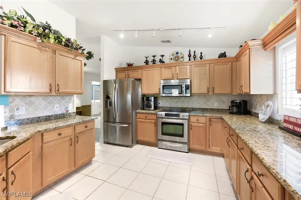 8401 Southbridge Drive Estero FL 33967
