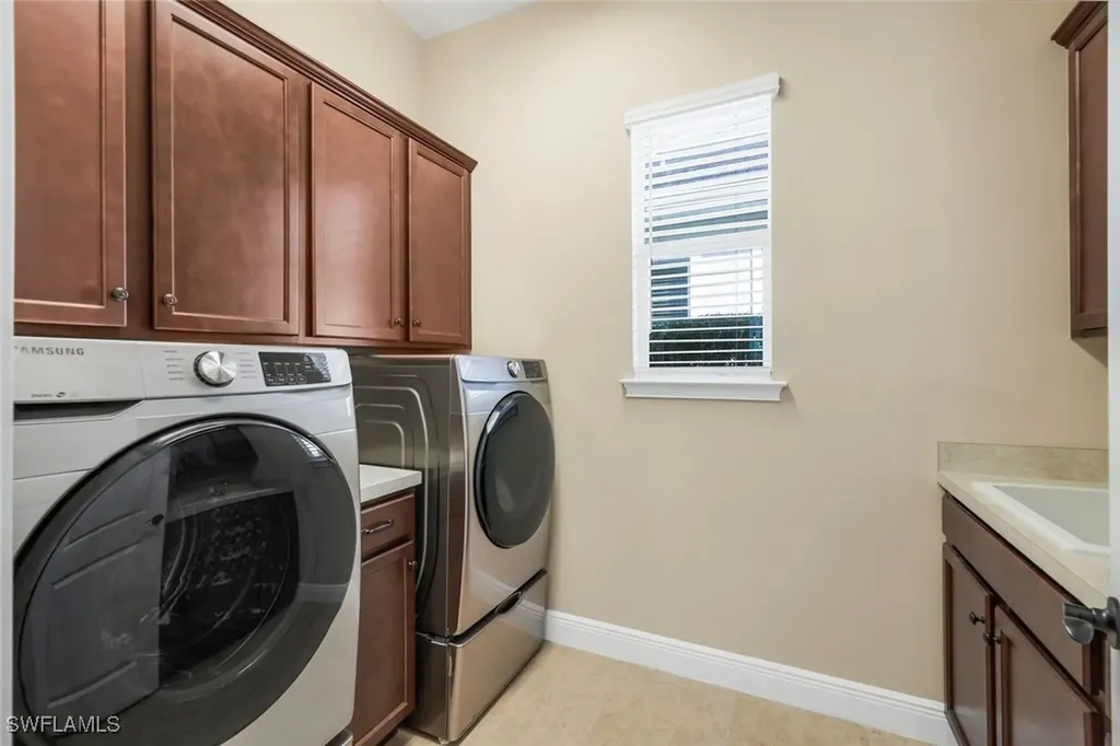 3529 Pilot Circle Naples FL 34120