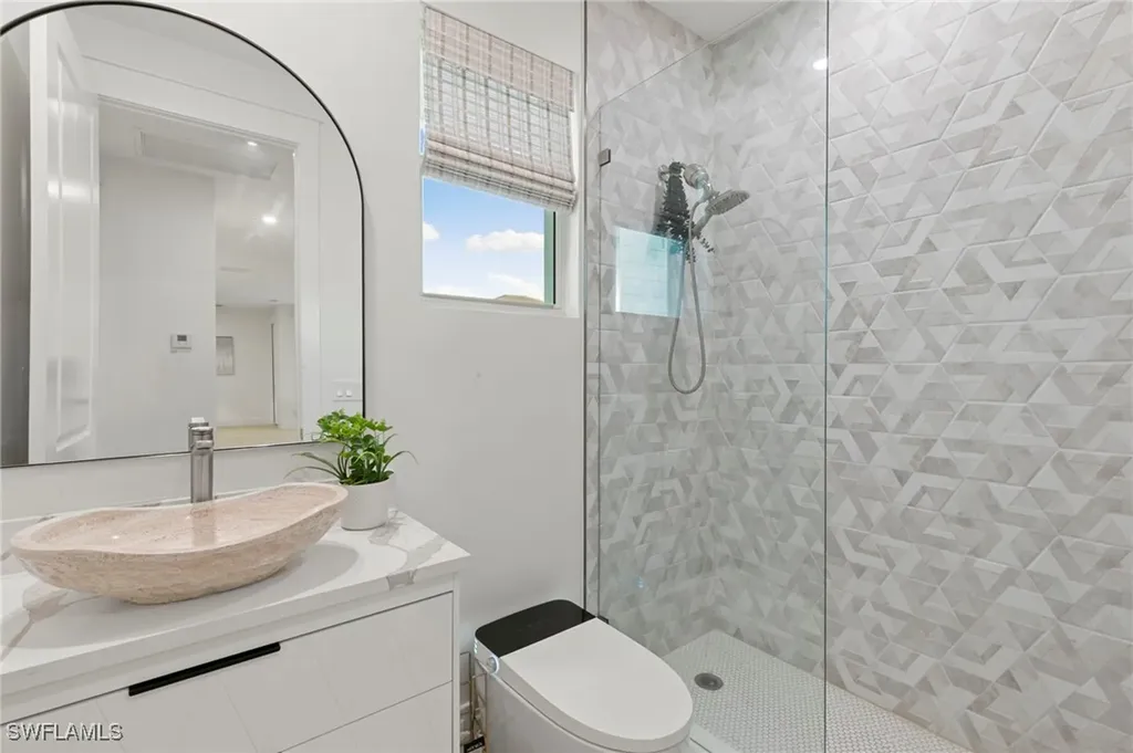 1794 Holiday Lane Naples FL 34104