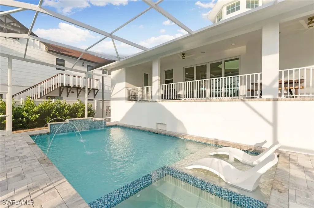 1794 Holiday Lane Naples FL 34104