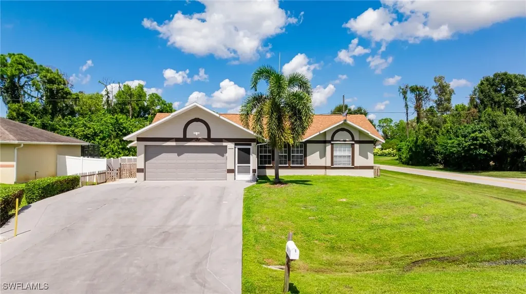 Fort Myers FL, 8241 Albatross Road