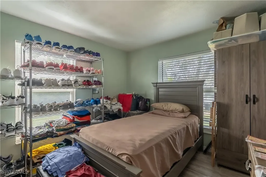 1360 5th Avenue N Naples FL 34102