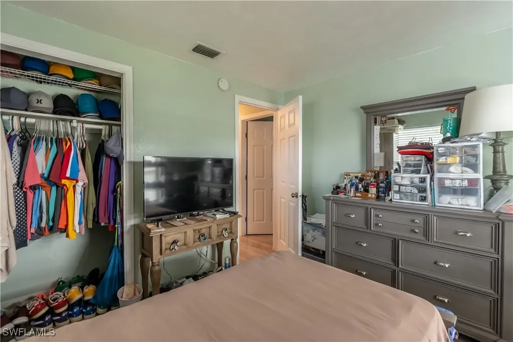 1360 5th Avenue N Naples FL 34102