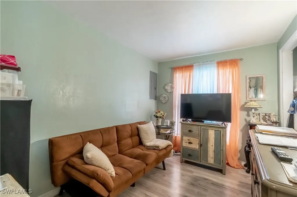 1360 5th Avenue N Naples FL 34102