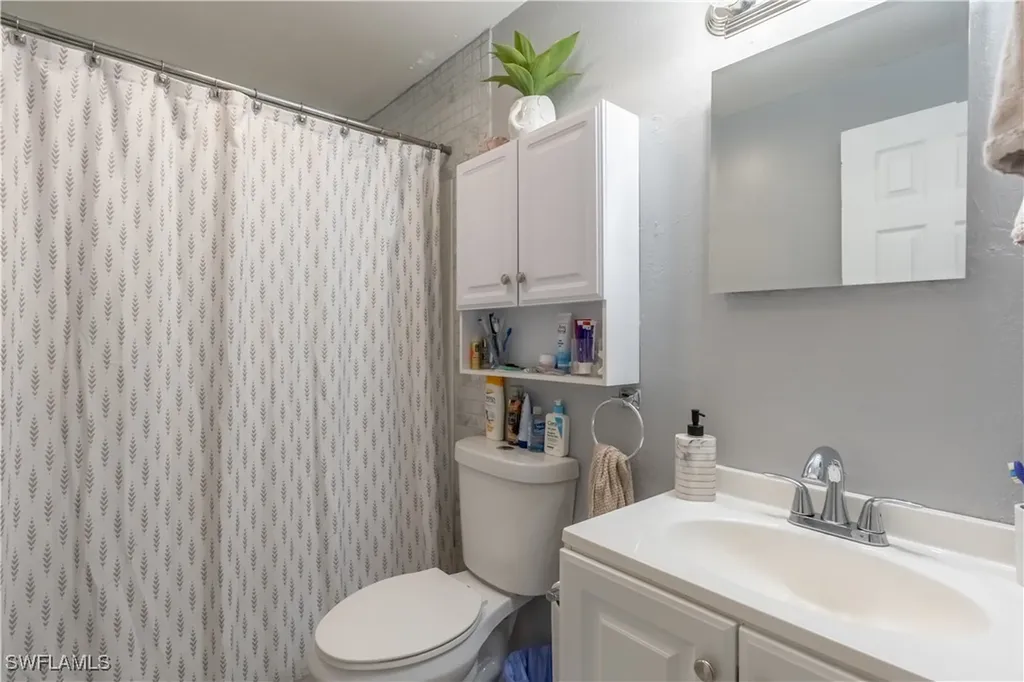 1360 5th Avenue N Naples FL 34102