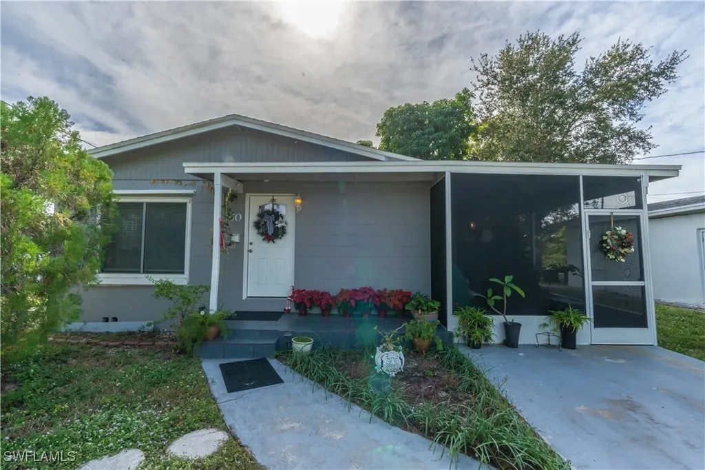 1360 5th Avenue N Naples FL 34102