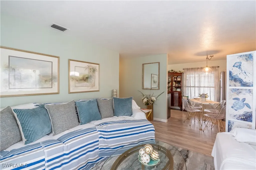 1360 5th Avenue N Naples FL 34102