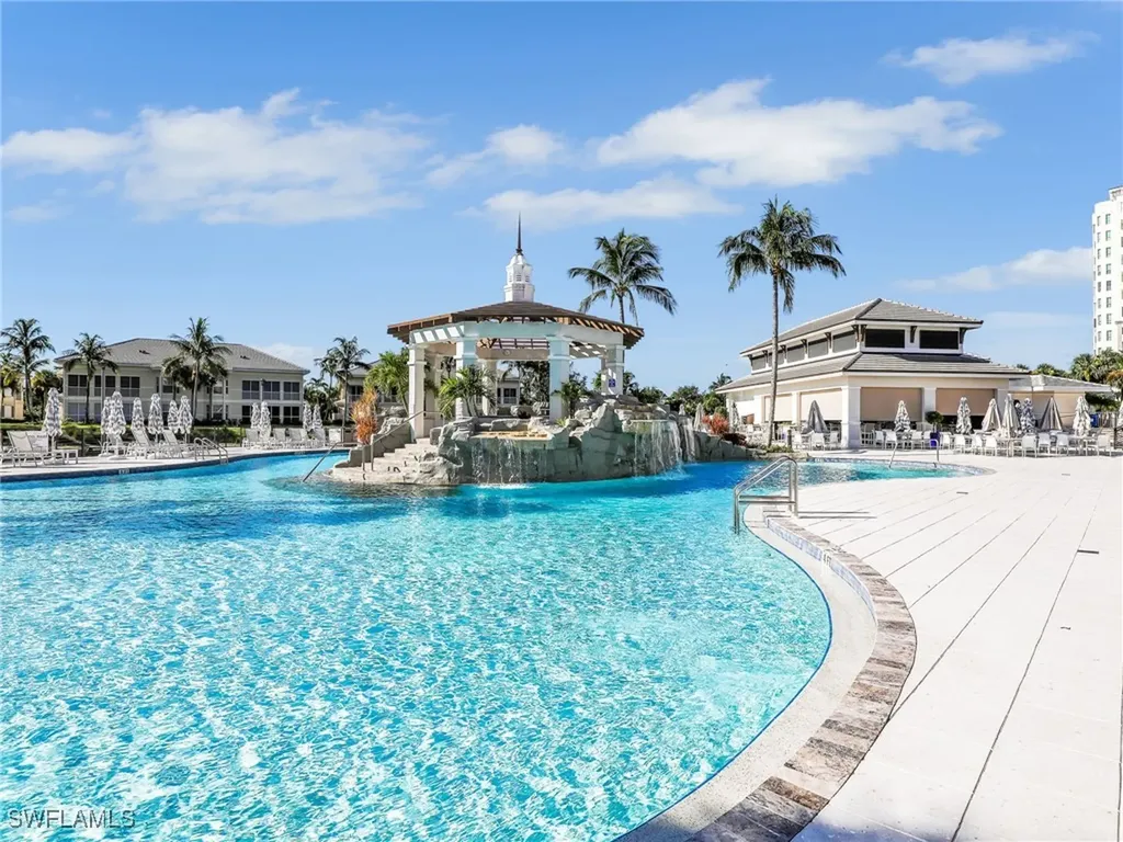 325 Dunes Boulevard Naples FL 34110