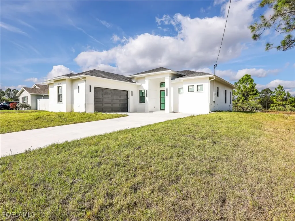 2514 36th Street SW Lehigh Acres FL 33976
