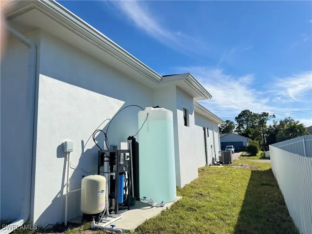 2514 36th Street SW Lehigh Acres FL 33976