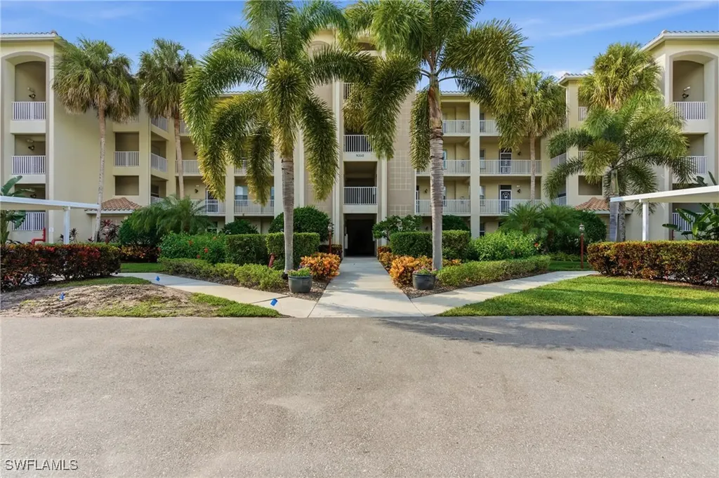 Bonita Springs FL, 9350 Highland Woods Boulevard, Unit 4202