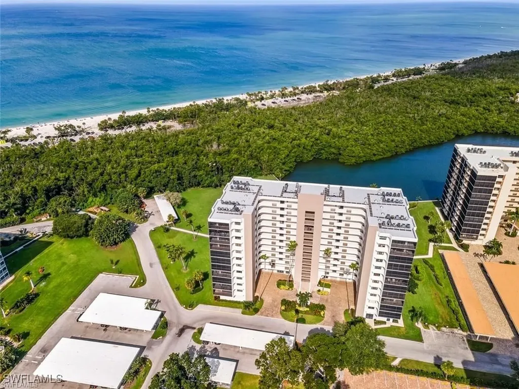 11 Bluebill Avenue Naples FL 34108