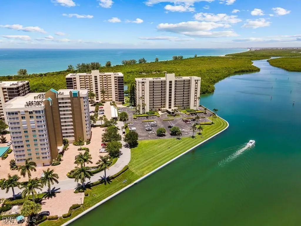 11 Bluebill Avenue Naples FL 34108