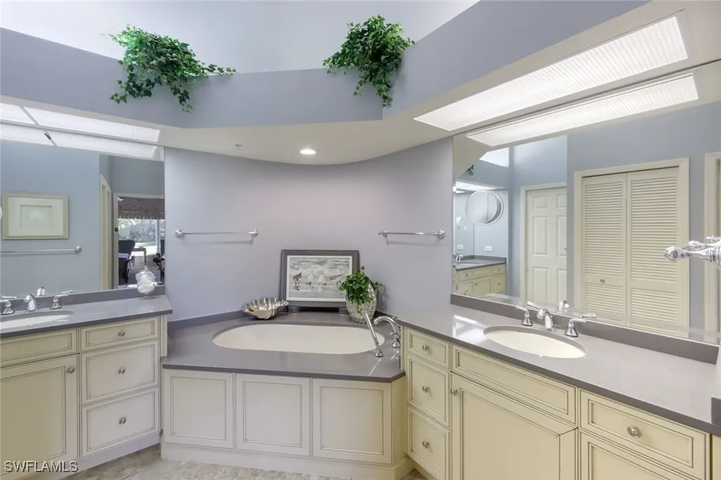 26310 Devonshire Court Bonita Springs FL 34134