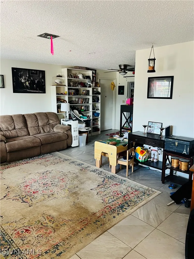6986 Scarboro Drive Fort Myers FL 33919