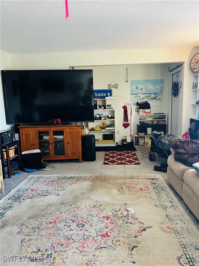 6986 Scarboro Drive Fort Myers FL 33919