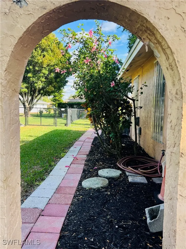 6986 Scarboro Drive Fort Myers FL 33919