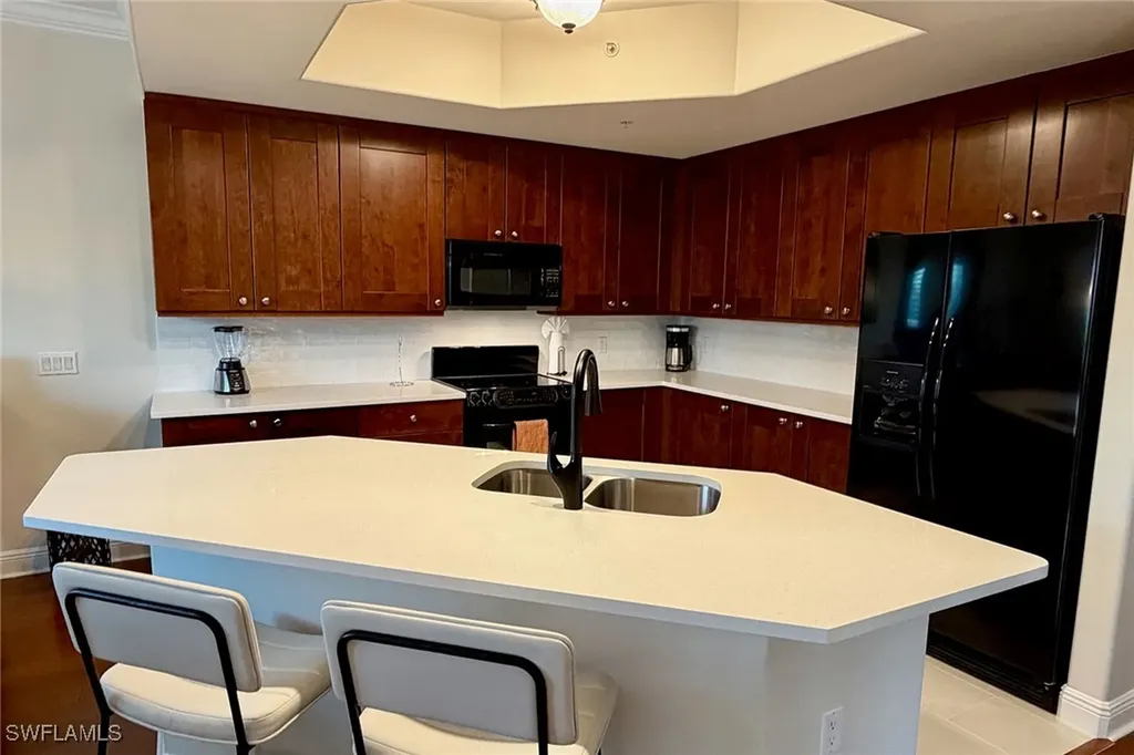 1015 Sandpiper Street Naples FL 34102