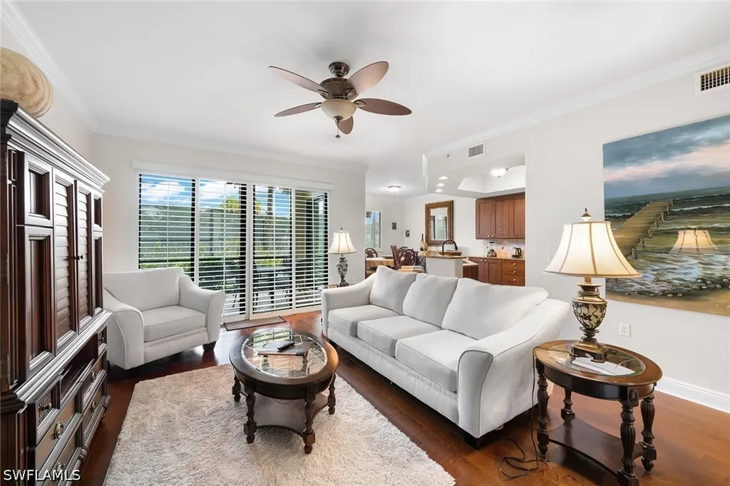 1015 Sandpiper Street Naples FL 34102