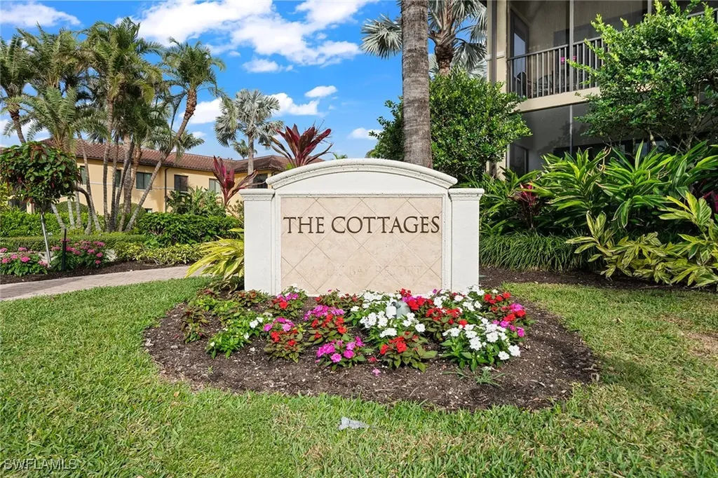 1015 Sandpiper Street Naples FL 34102