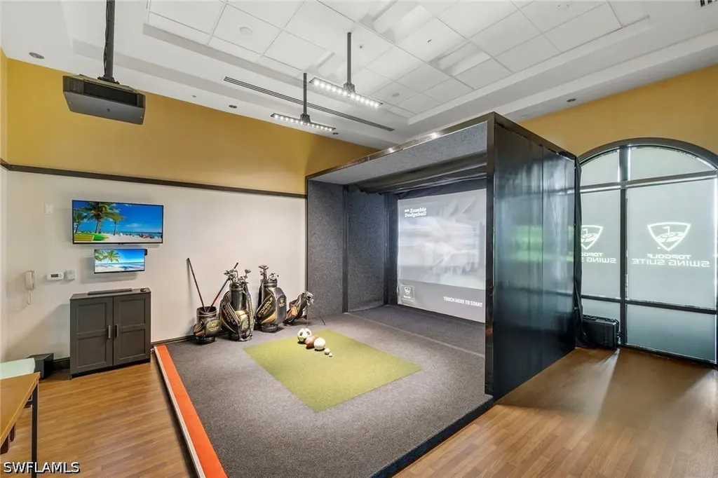 1015 Sandpiper Street Naples FL 34102