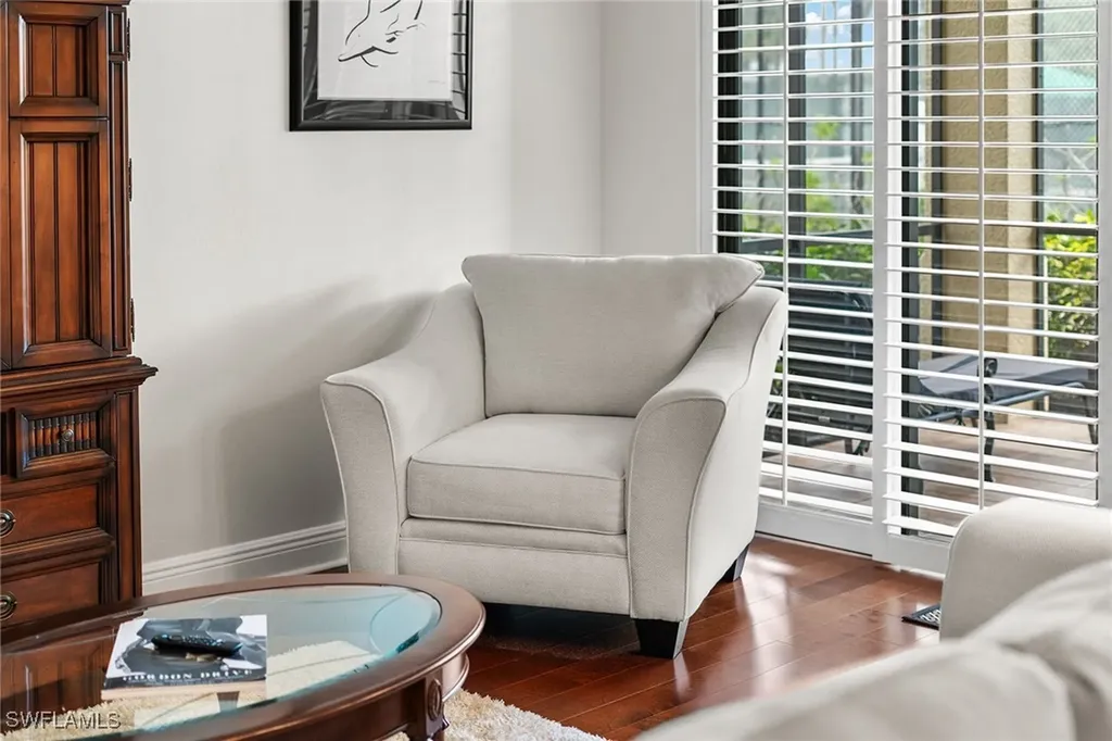 1015 Sandpiper Street Naples FL 34102