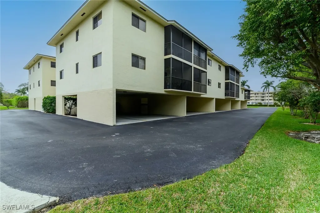 835 W Elkcam Circle Marco Island FL 34145