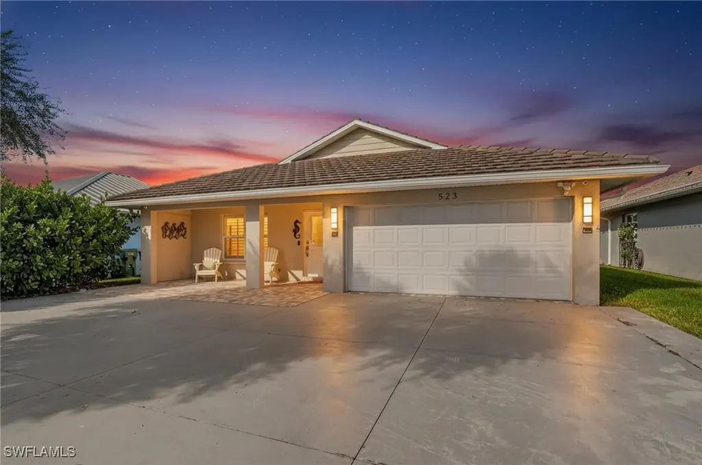 523 107th Avenue N Naples FL 34108